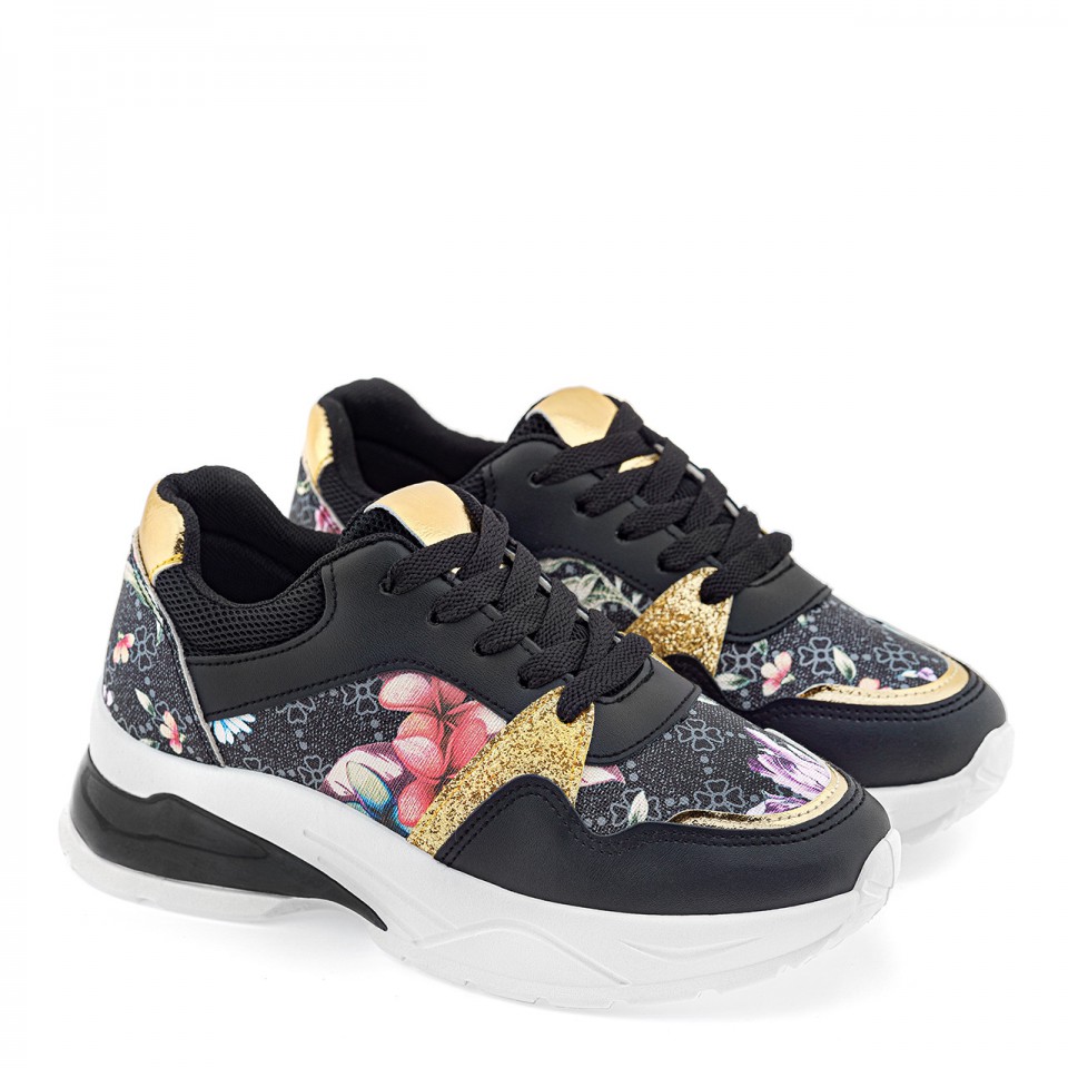 Czarne sneakersy damskie z motywem kwiatowym i złotymi wstawkami